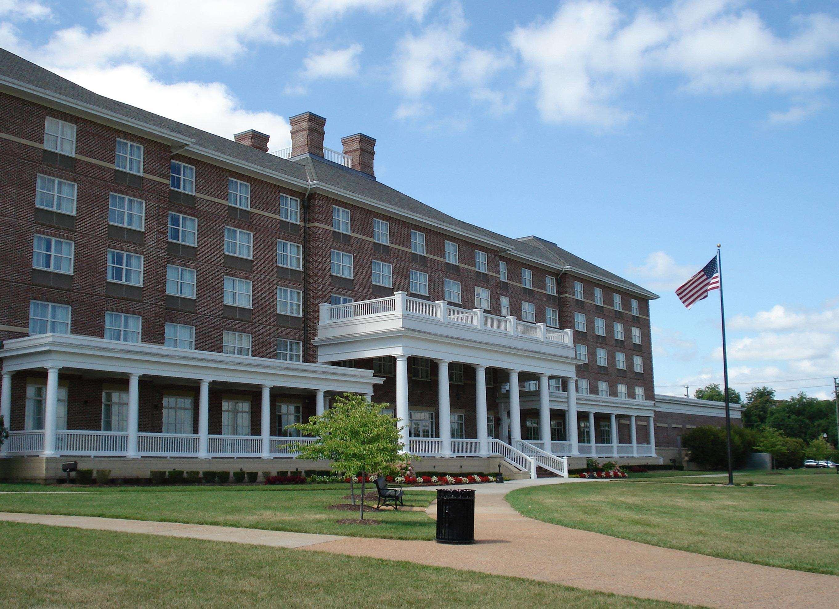 Hilton Garden Inn Suffolk Riverfront Экстерьер фото