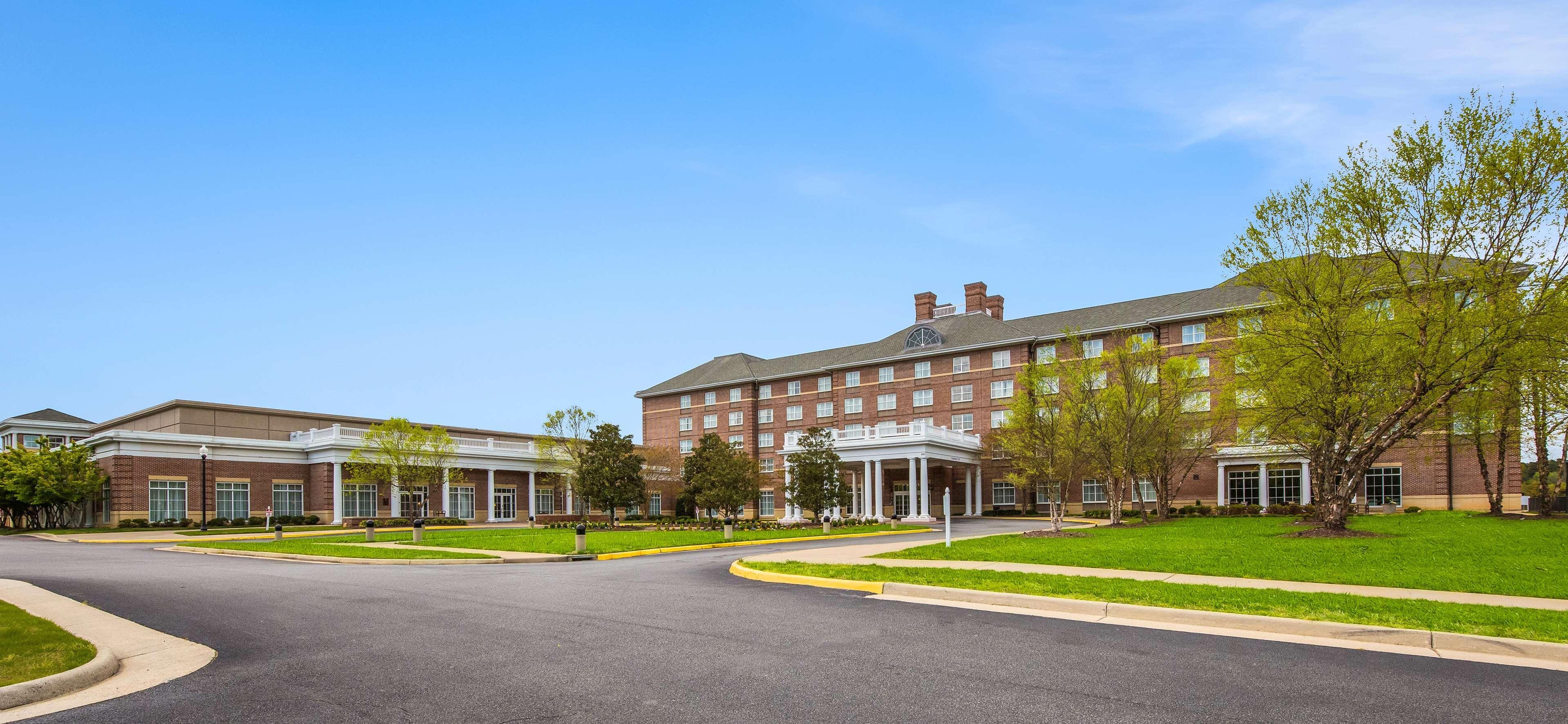 Hilton Garden Inn Suffolk Riverfront Экстерьер фото