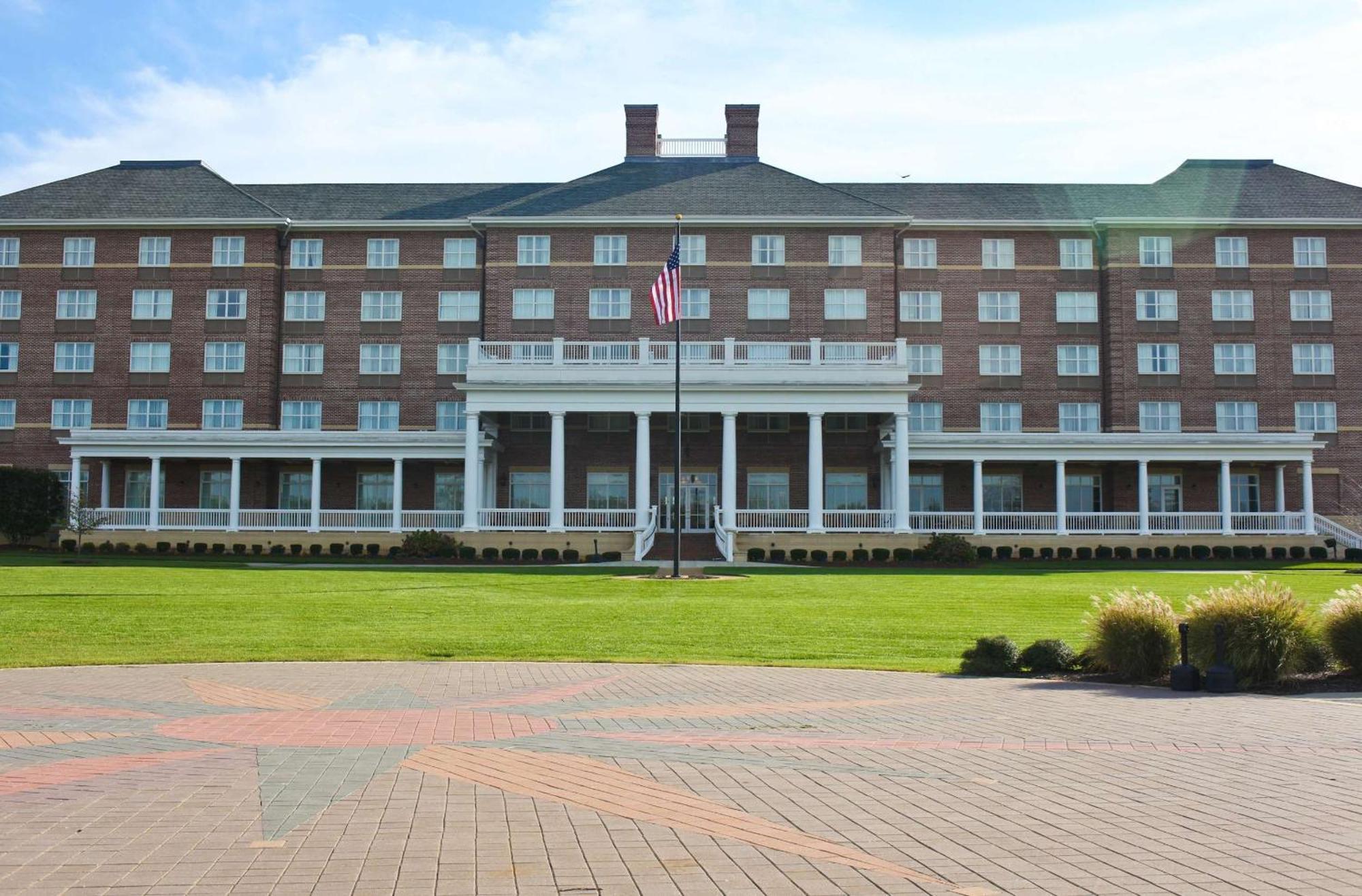 Hilton Garden Inn Suffolk Riverfront Экстерьер фото