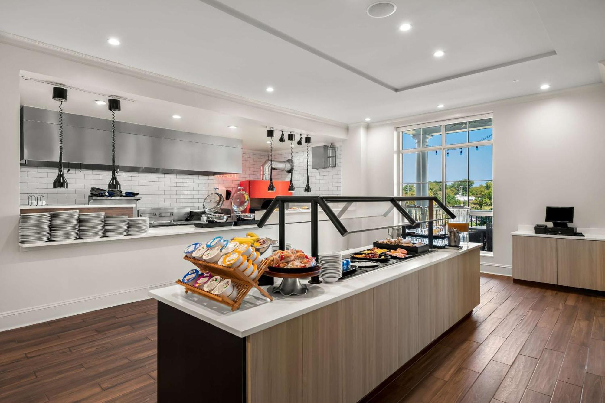 Hilton Garden Inn Suffolk Riverfront Экстерьер фото